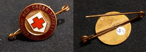 Vintage later themed pin - &,